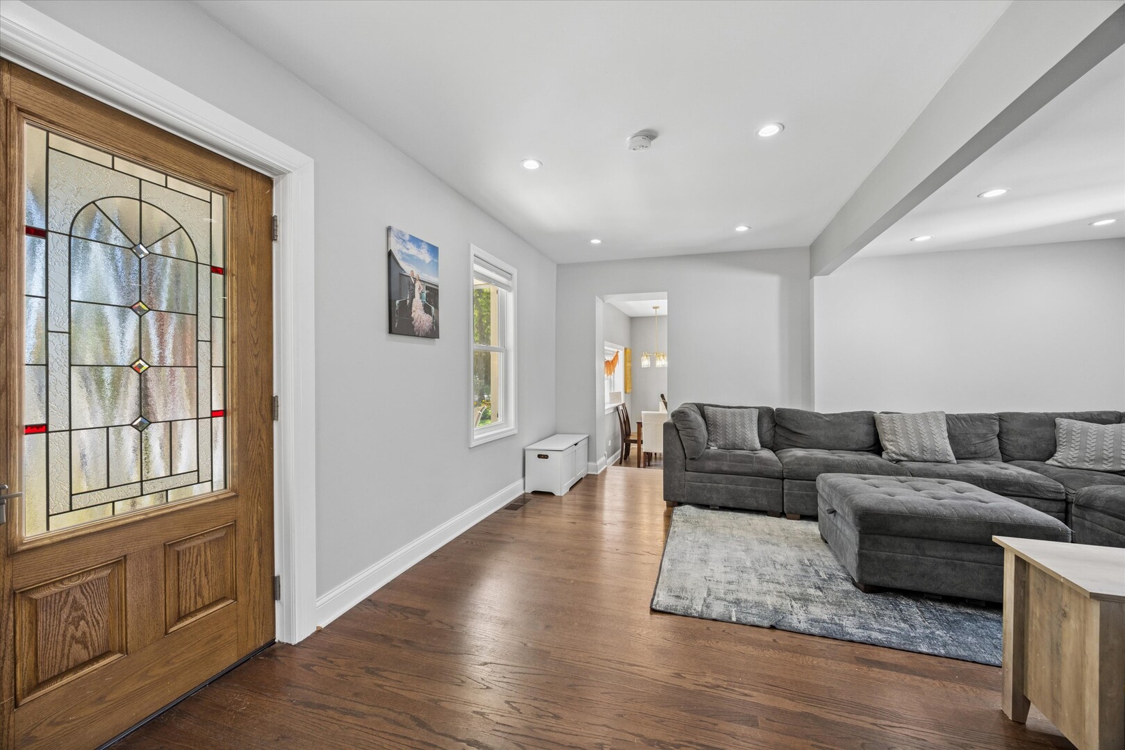 242 N Wilmette Avenue, Westmont, IL 60559