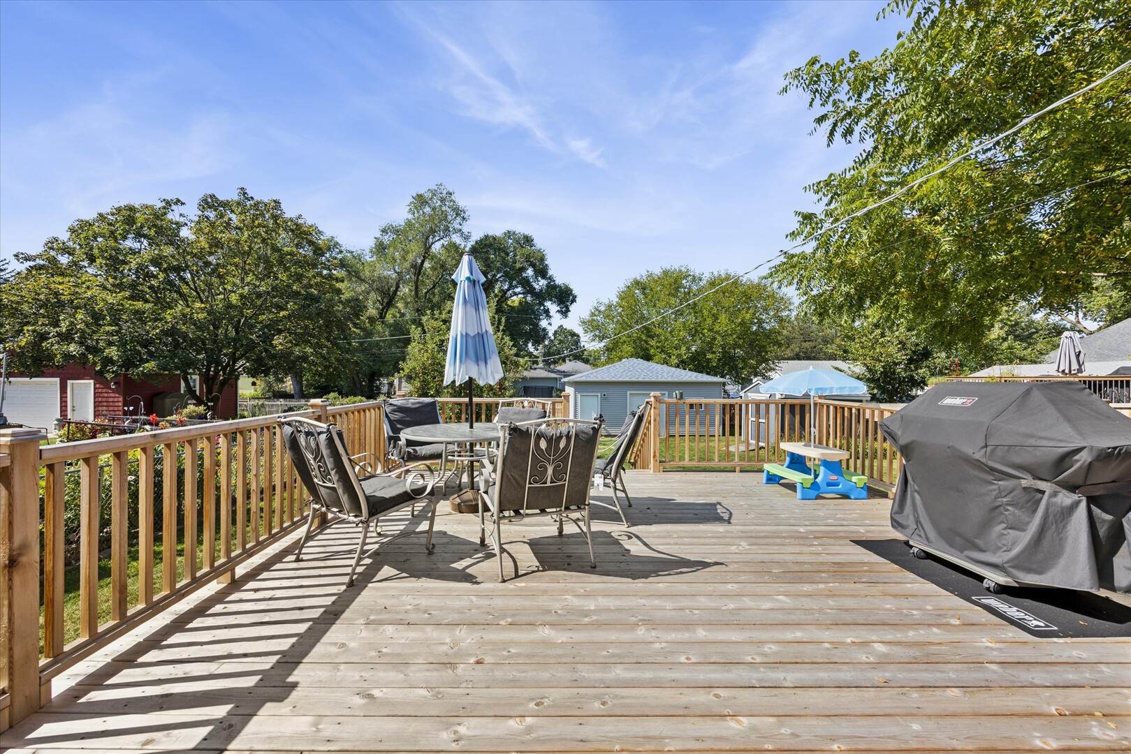 242 N Wilmette Avenue, Westmont, IL 60559