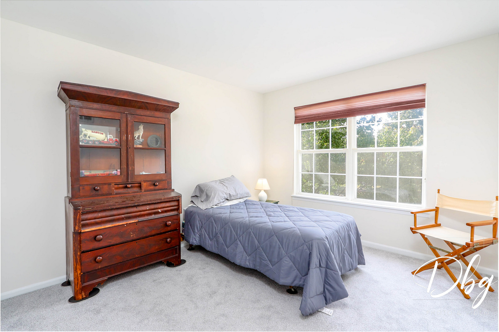 81 W Dahlia Lane, Round Lake Beach, IL 60073