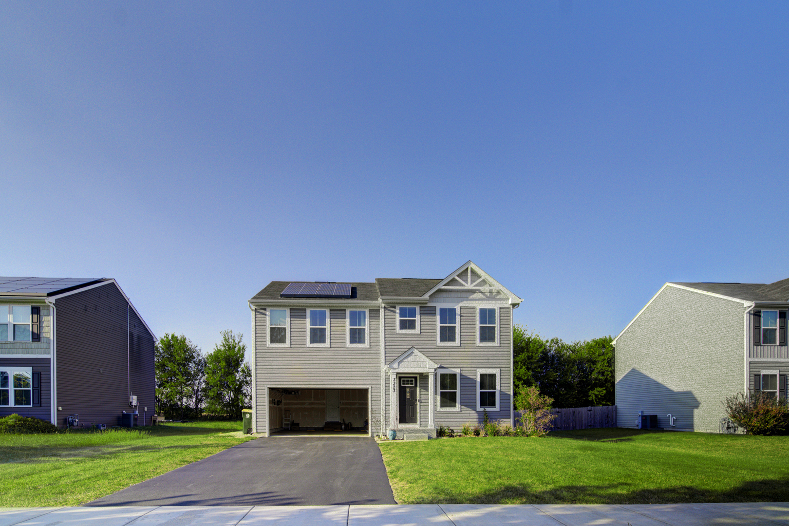 3323 Caledonia Drive, Yorkville, IL 60560