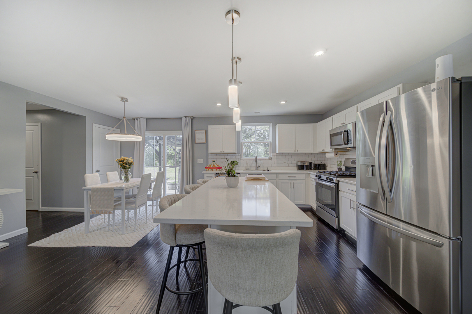 3323 Caledonia Drive, Yorkville, IL 60560