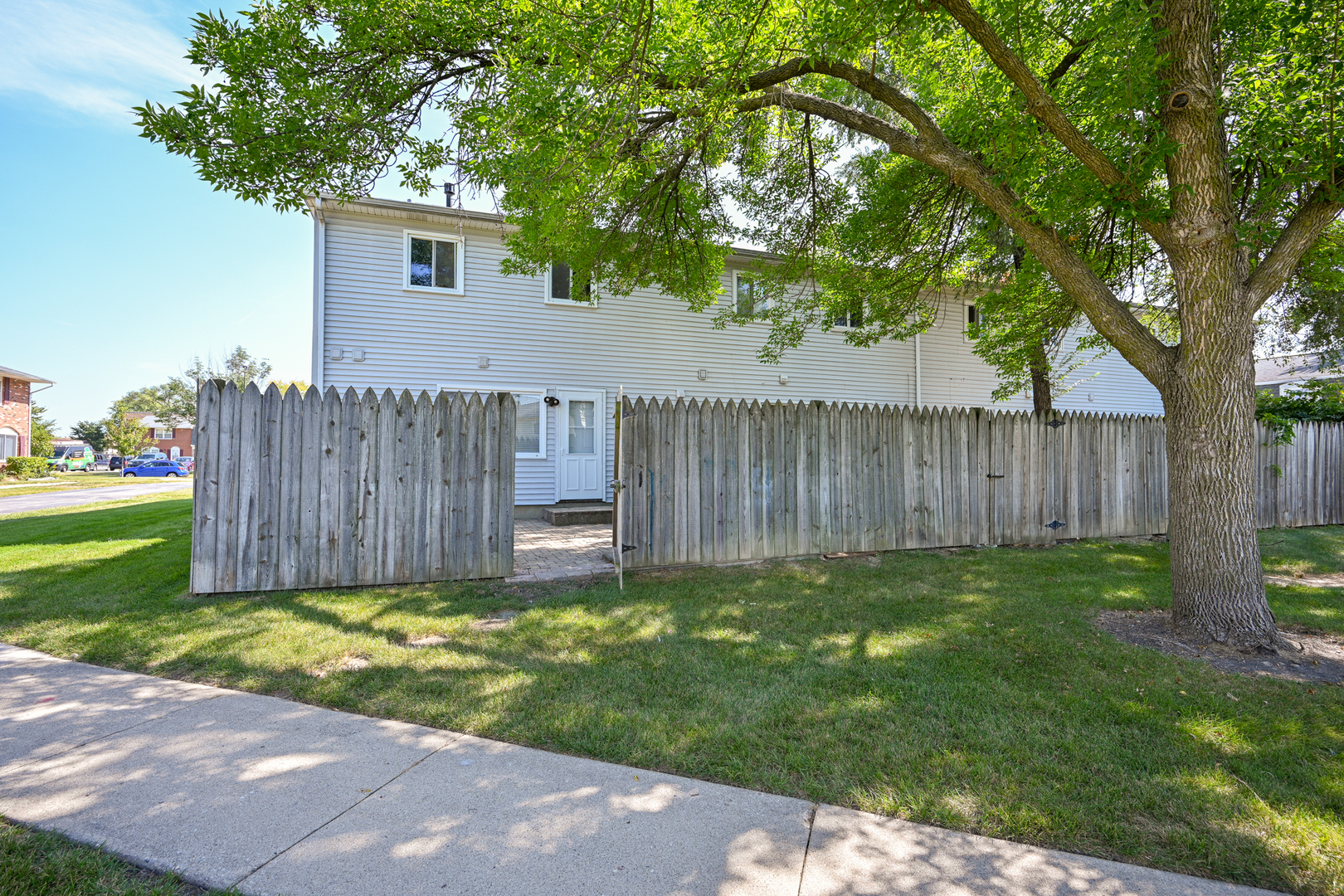 1516 Mckool Avenue, Streamwood, IL 60107