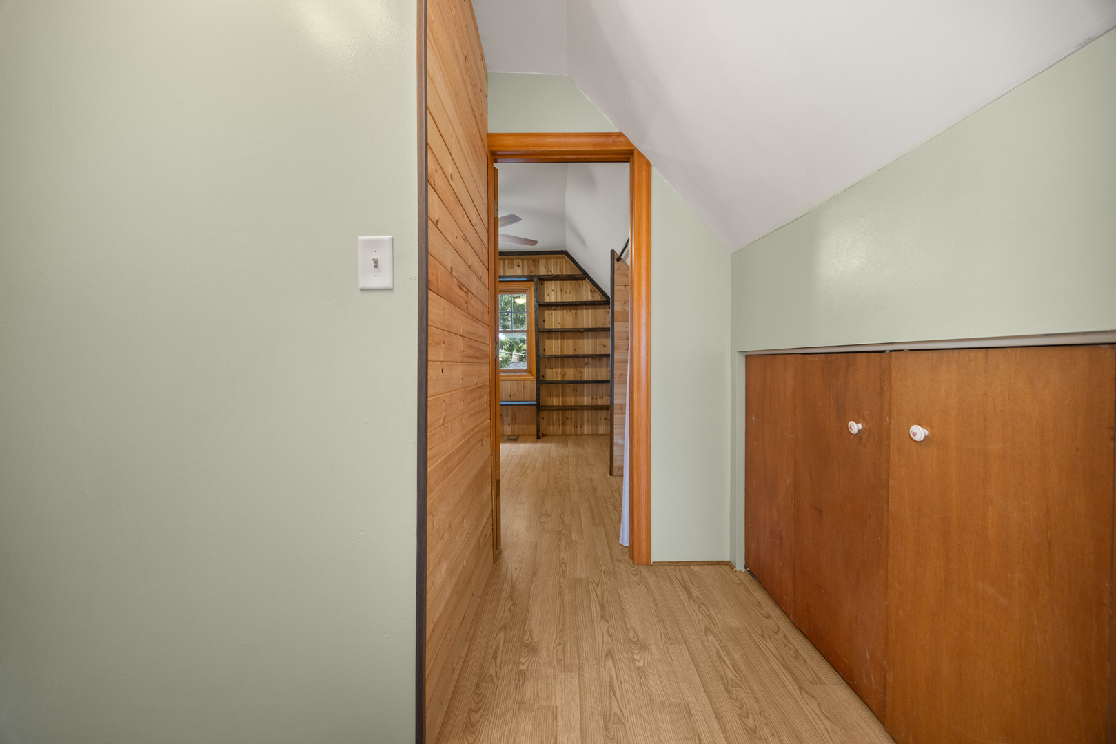 105 S Roy Avenue, Northlake, IL 60164