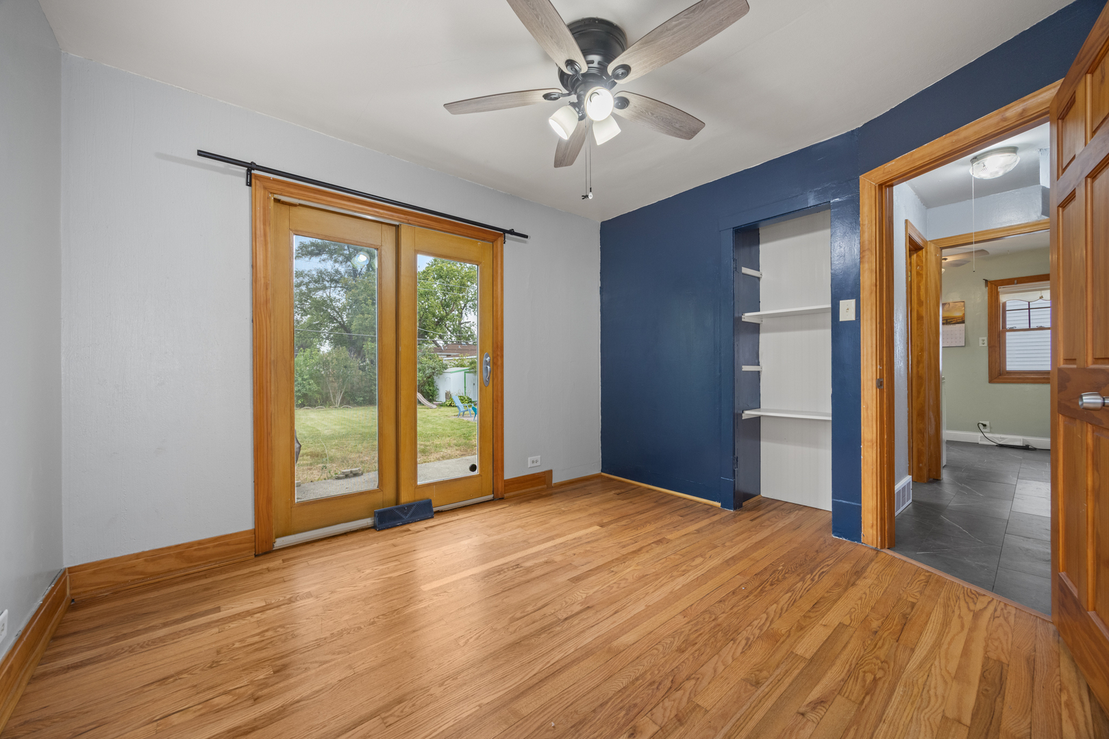 105 S Roy Avenue, Northlake, IL 60164