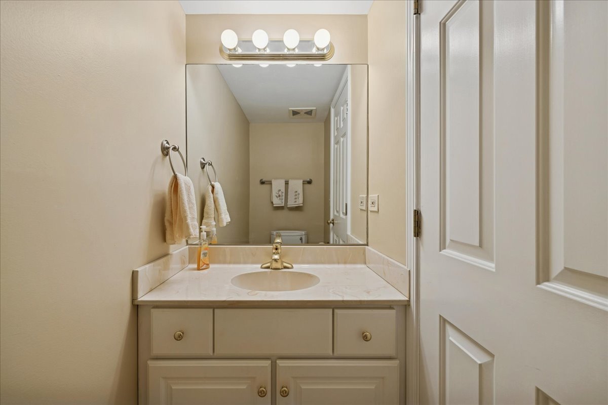 1301 N Western Avenue #335, Lake Forest, IL 60045