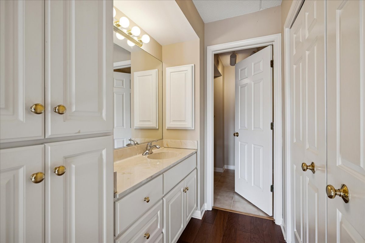 1301 N Western Avenue #335, Lake Forest, IL 60045