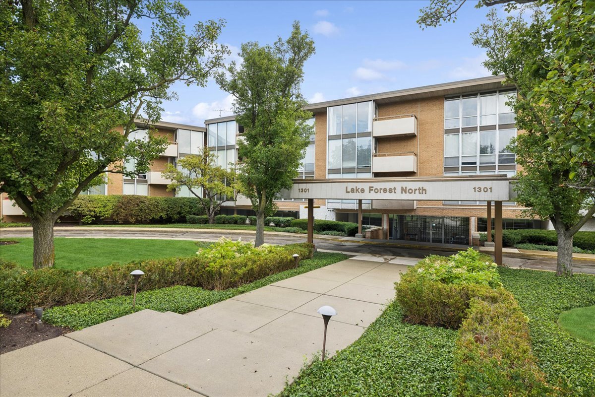 1301 N Western Avenue #335, Lake Forest, IL 60045