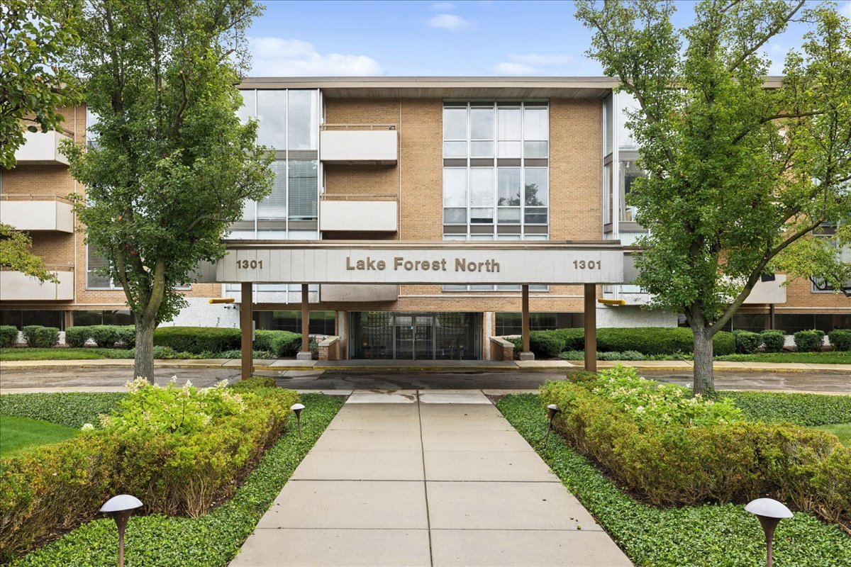 1301 N Western Avenue #335, Lake Forest, IL 60045