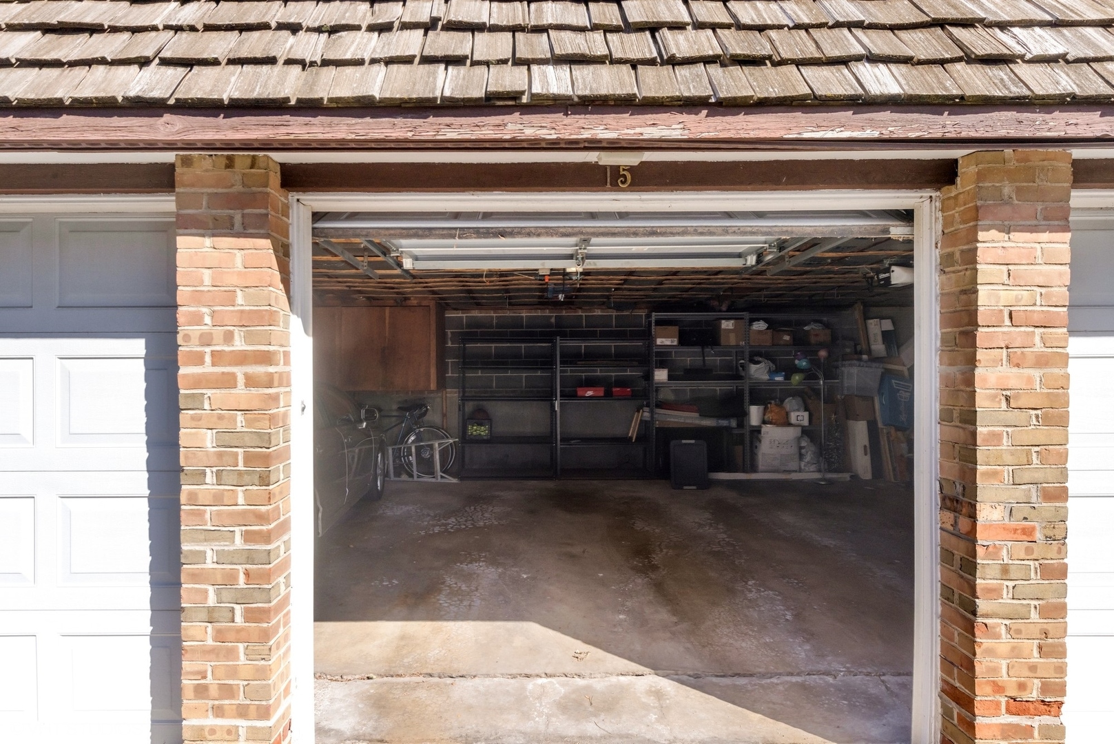 300 Claymoor Road #2E, Hinsdale, IL 60521