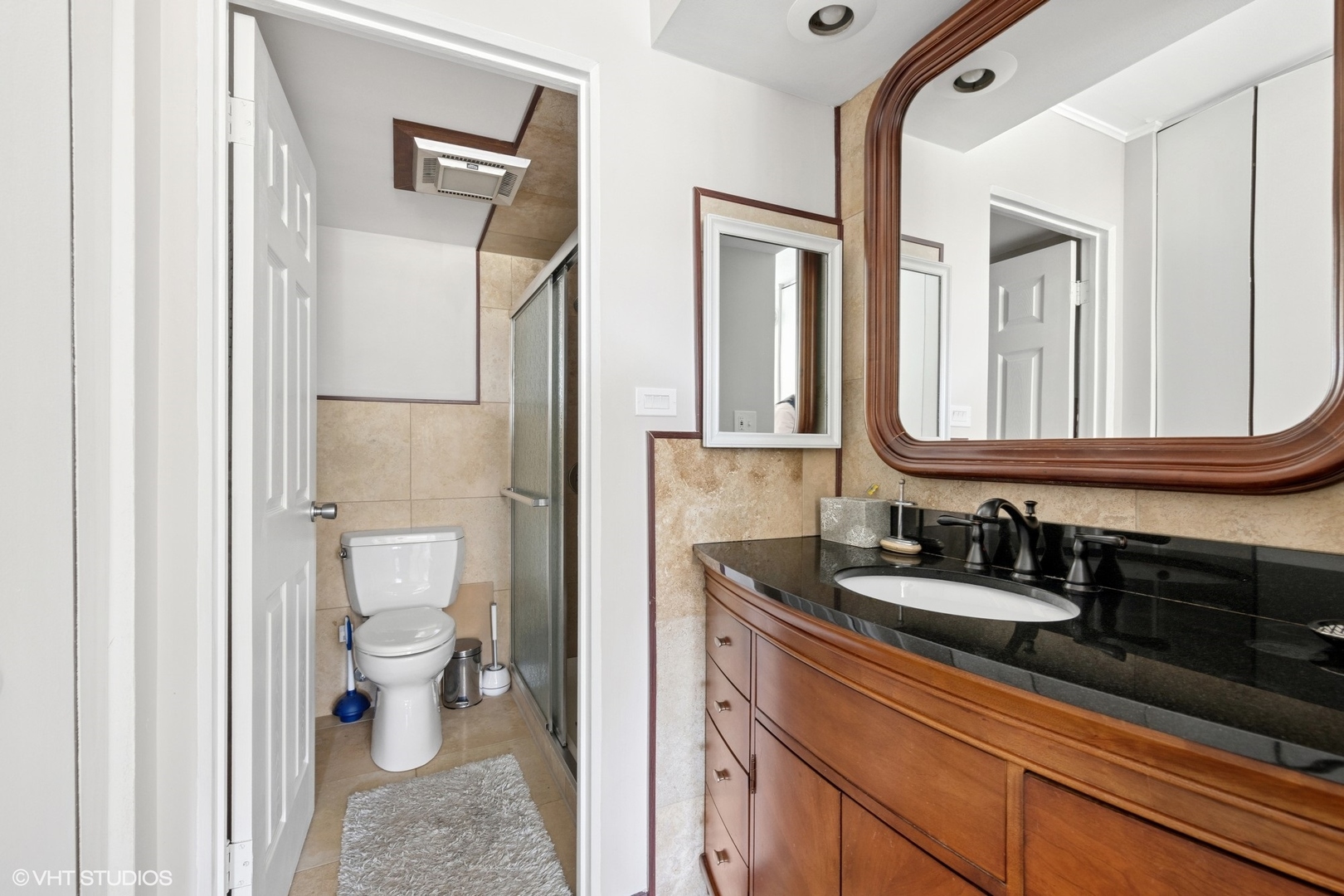 300 Claymoor Road #2E, Hinsdale, IL 60521