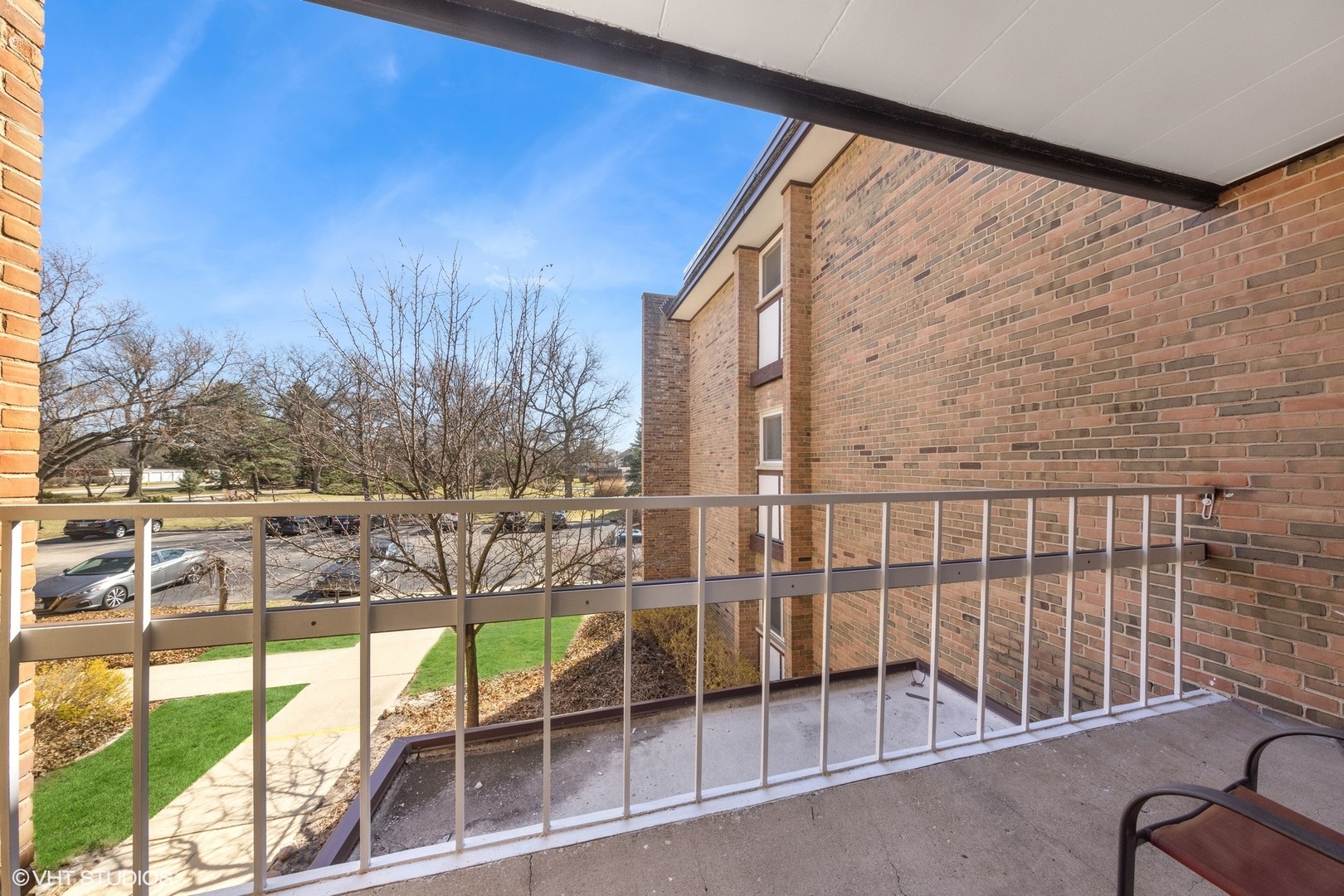 300 Claymoor Road #2E, Hinsdale, IL 60521