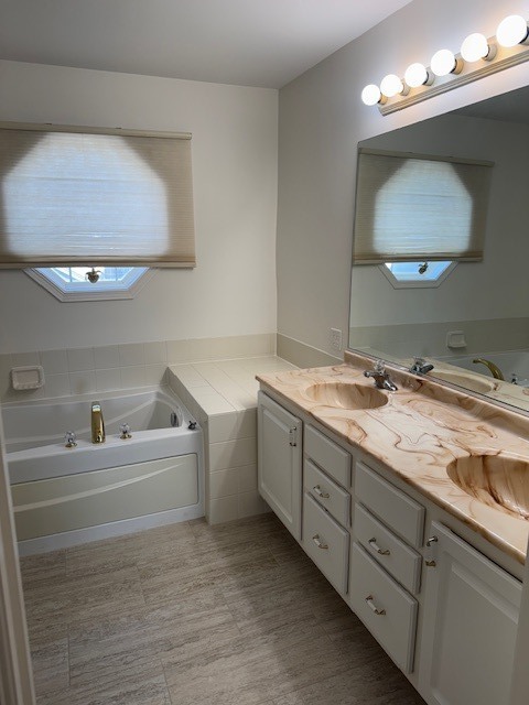 626 Kresswood Drive #D, McHenry, IL 60050