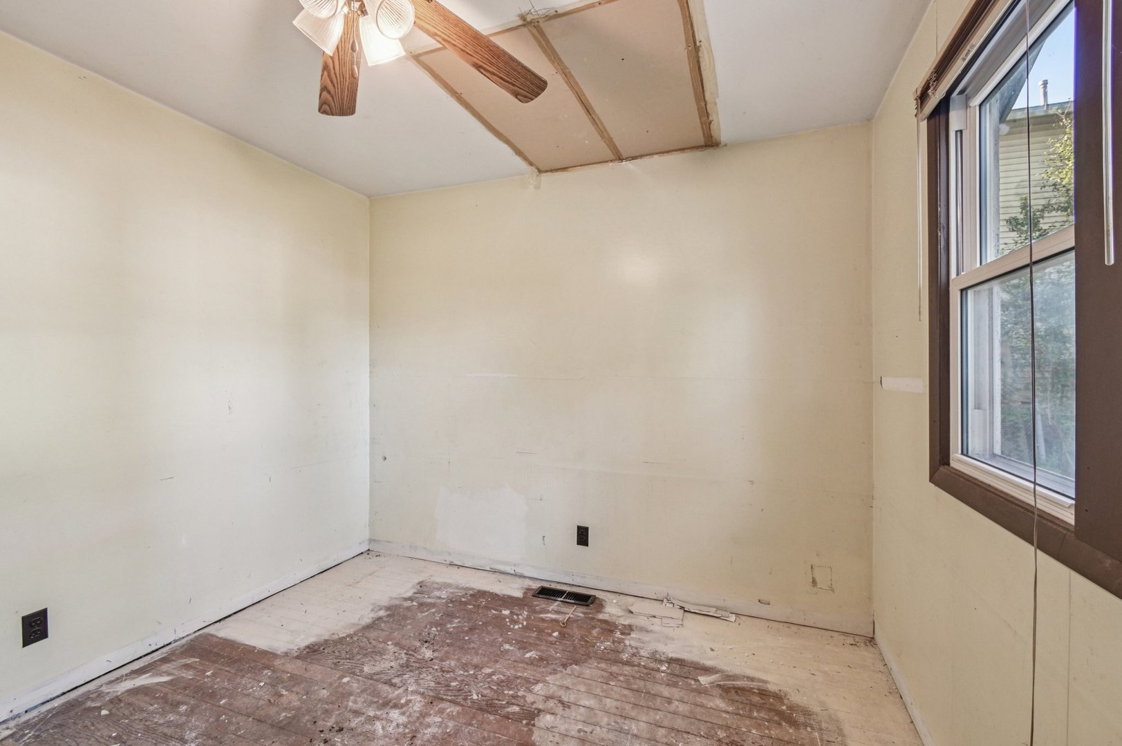 34661 N Gerberding Avenue, Ingleside, IL 60041