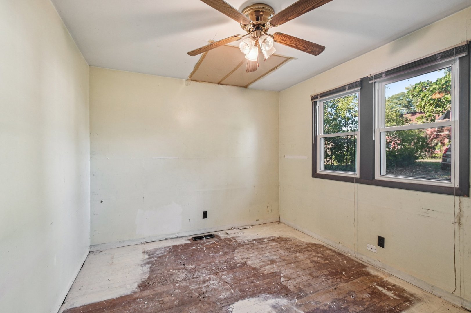 34661 N Gerberding Avenue, Ingleside, IL 60041