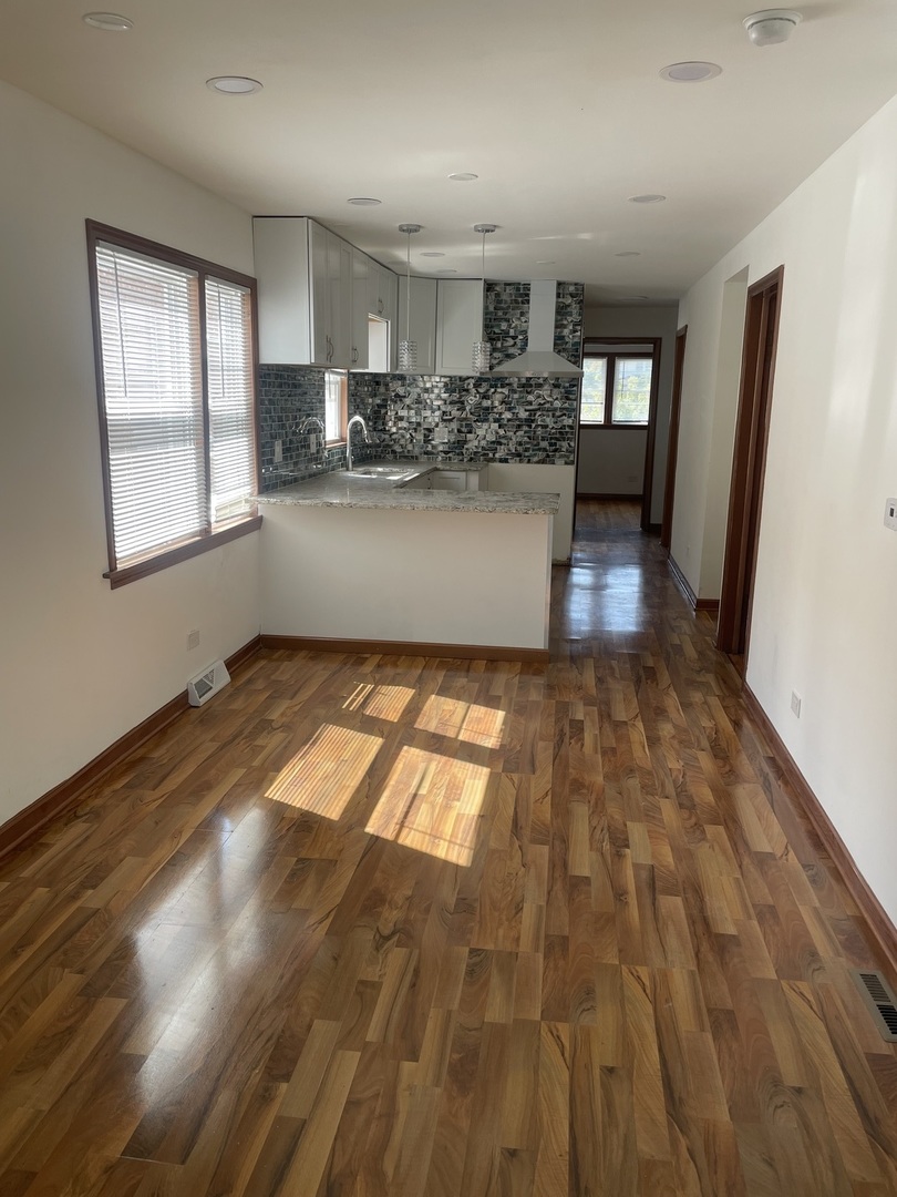 6642 S Wolcott Avenue, Chicago, IL 60636