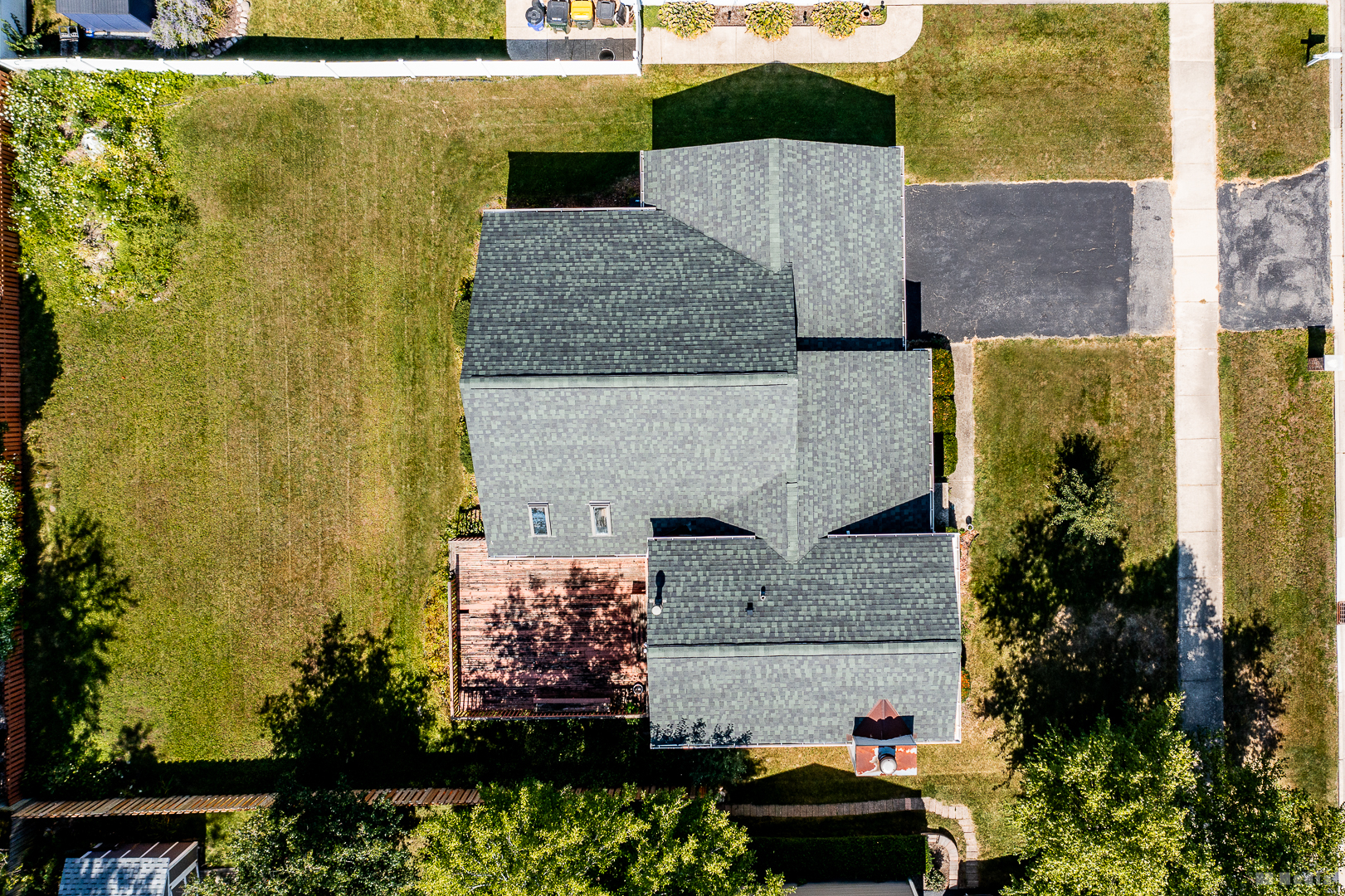 750 HEMLOCK Lane, Carol Stream, IL 60188