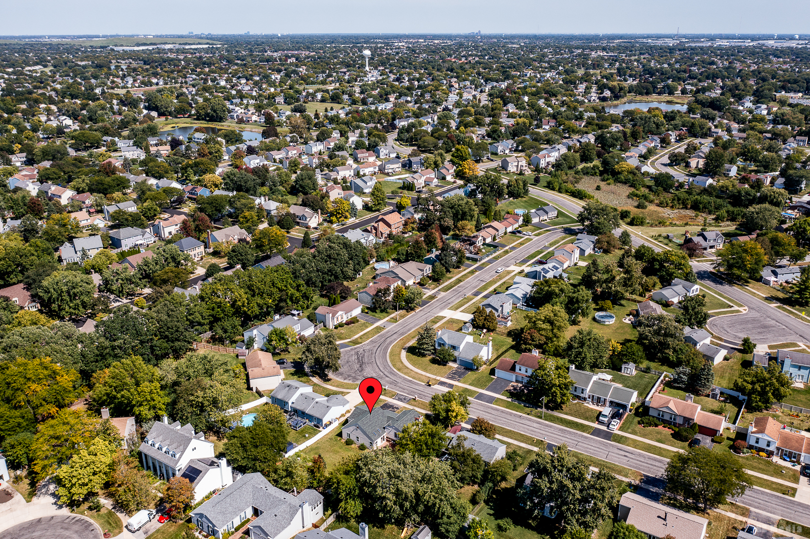 750 HEMLOCK Lane, Carol Stream, IL 60188
