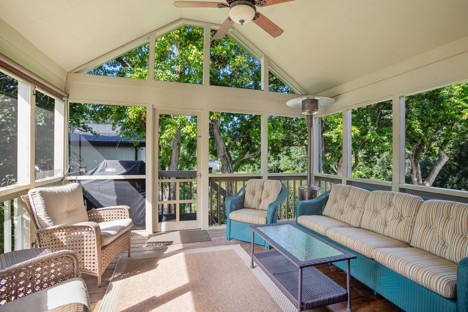 5538 Durand Drive, Downers Grove, IL 60515