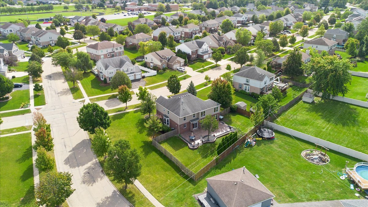 203 Tonell Avenue, New Lenox, IL 60451