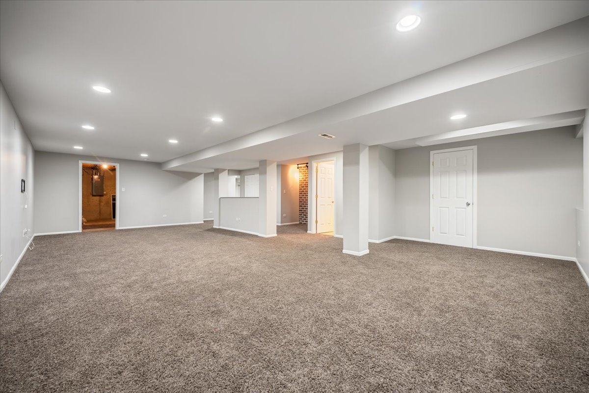 203 Tonell Avenue, New Lenox, IL 60451