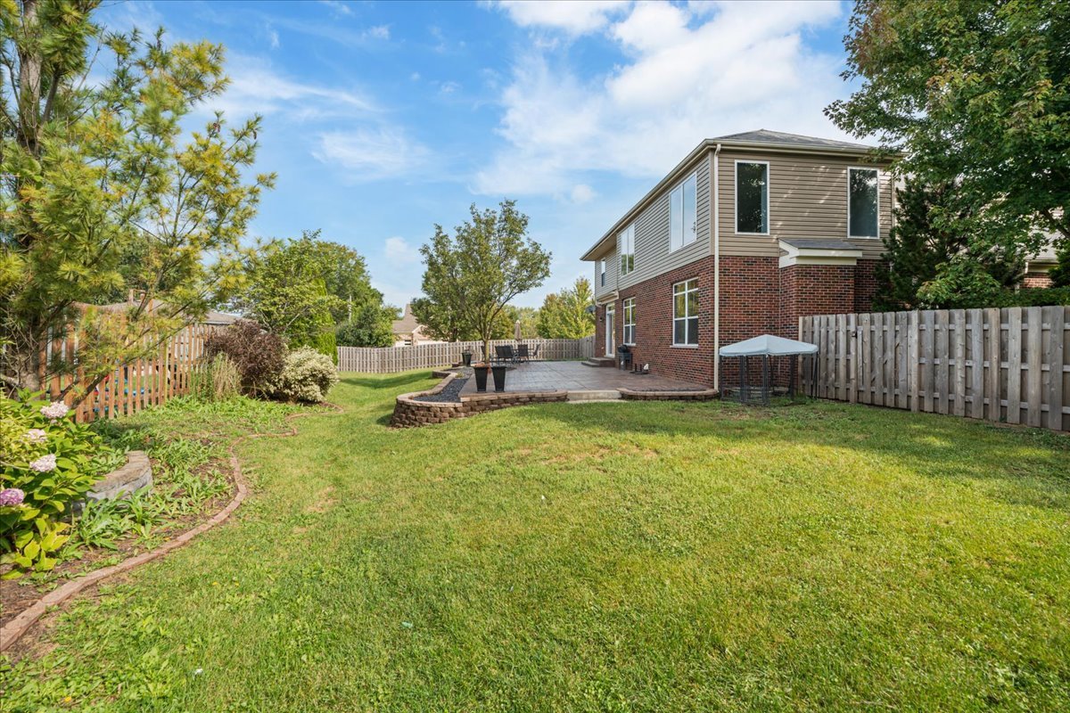203 Tonell Avenue, New Lenox, IL 60451