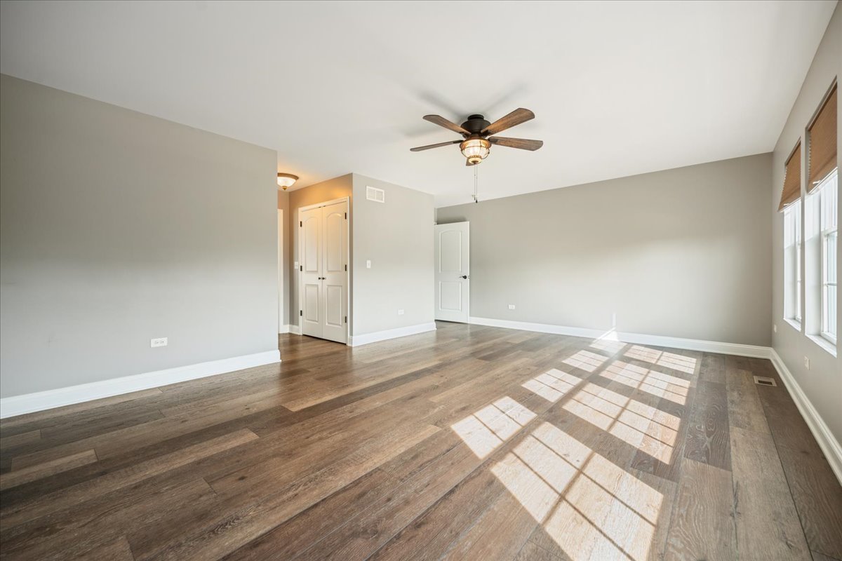 203 Tonell Avenue, New Lenox, IL 60451