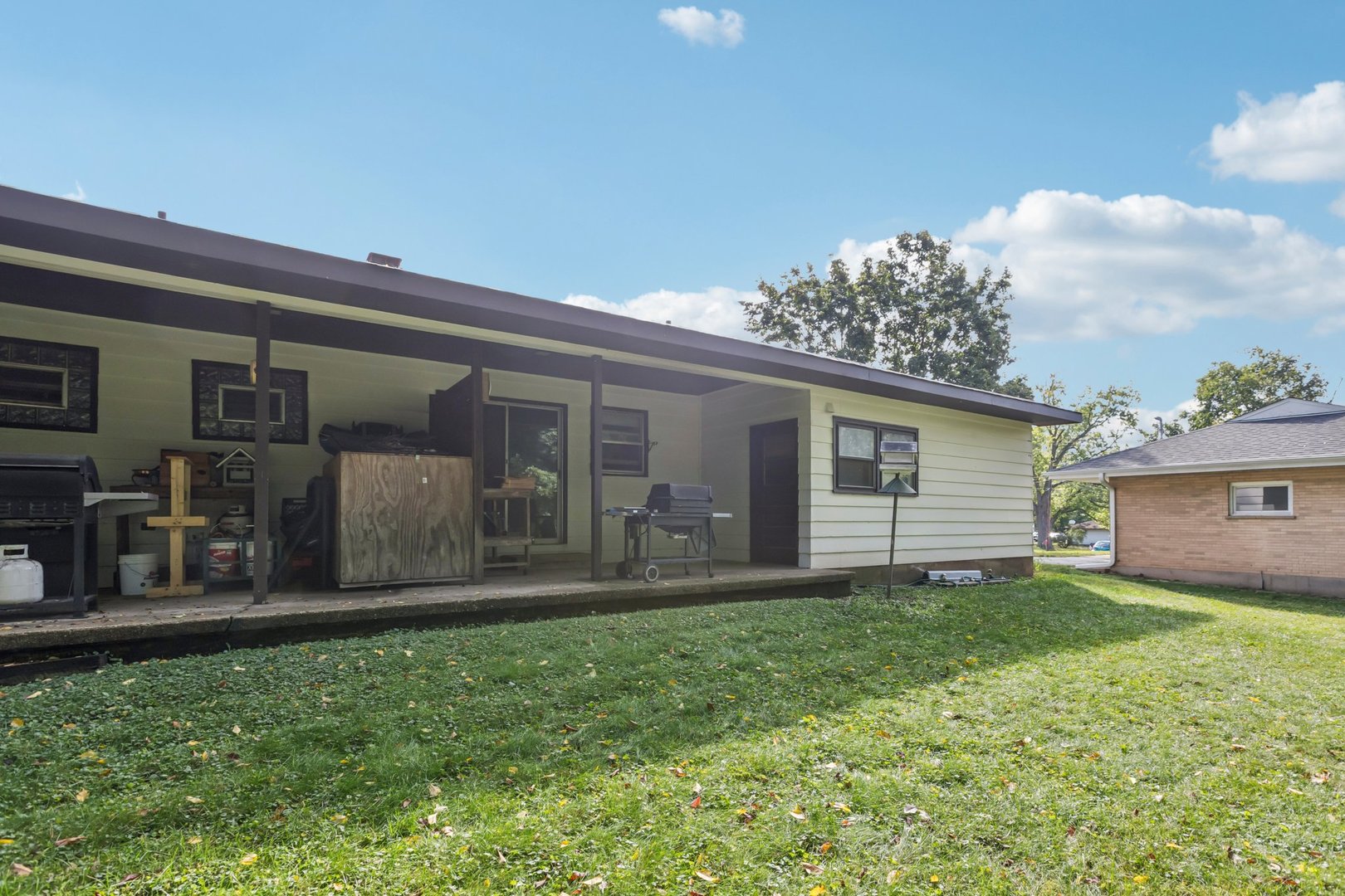 100 Pine Court, Crystal Lake, IL 60014