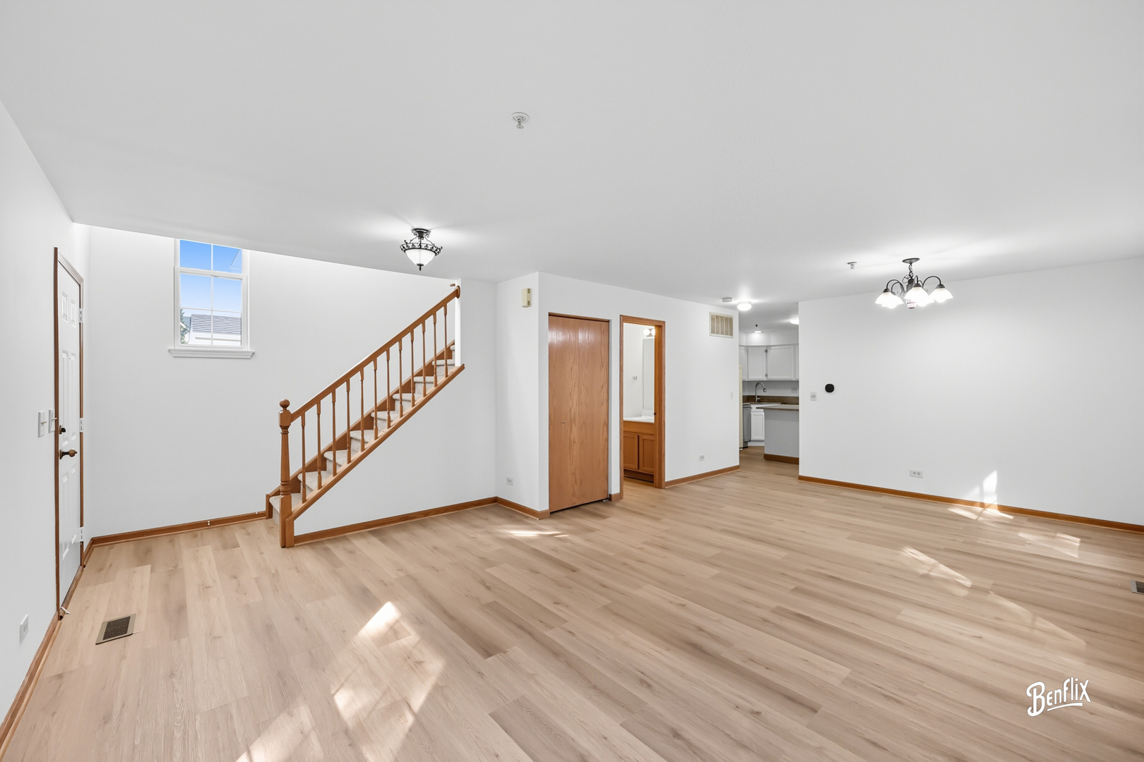 1303 Orleans Drive, Mundelein, IL 60060