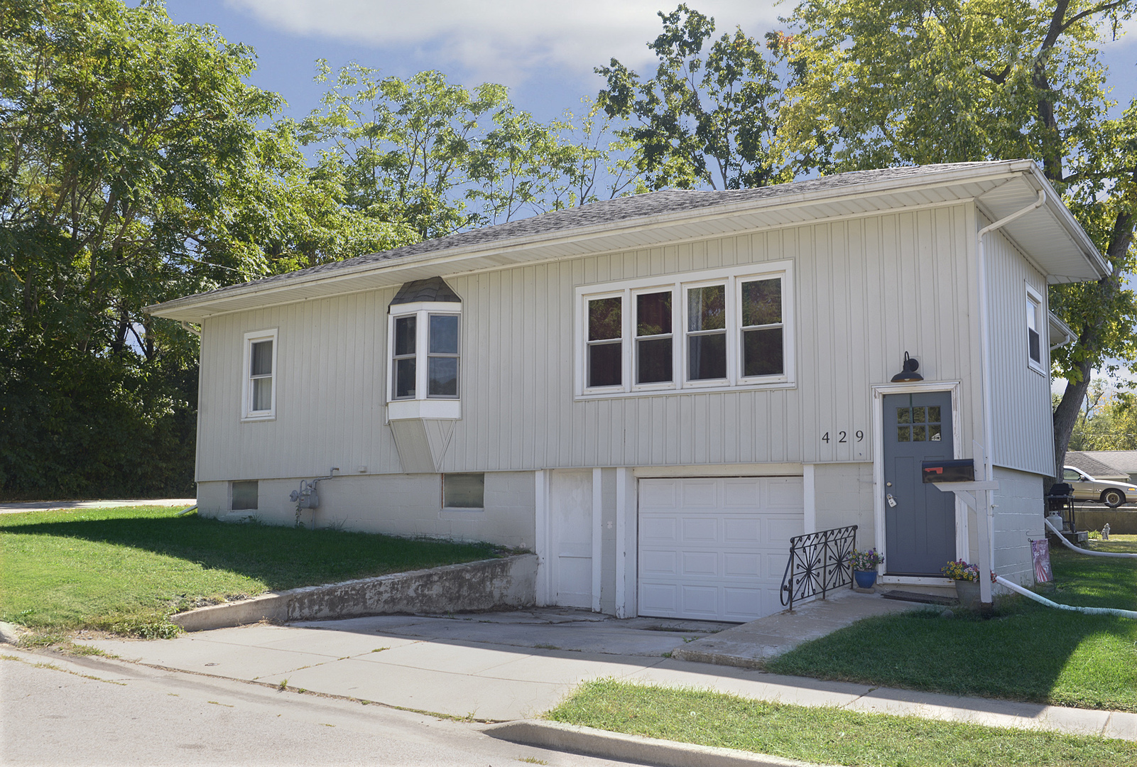 429 E 1st Street, Oglesby, IL 61348