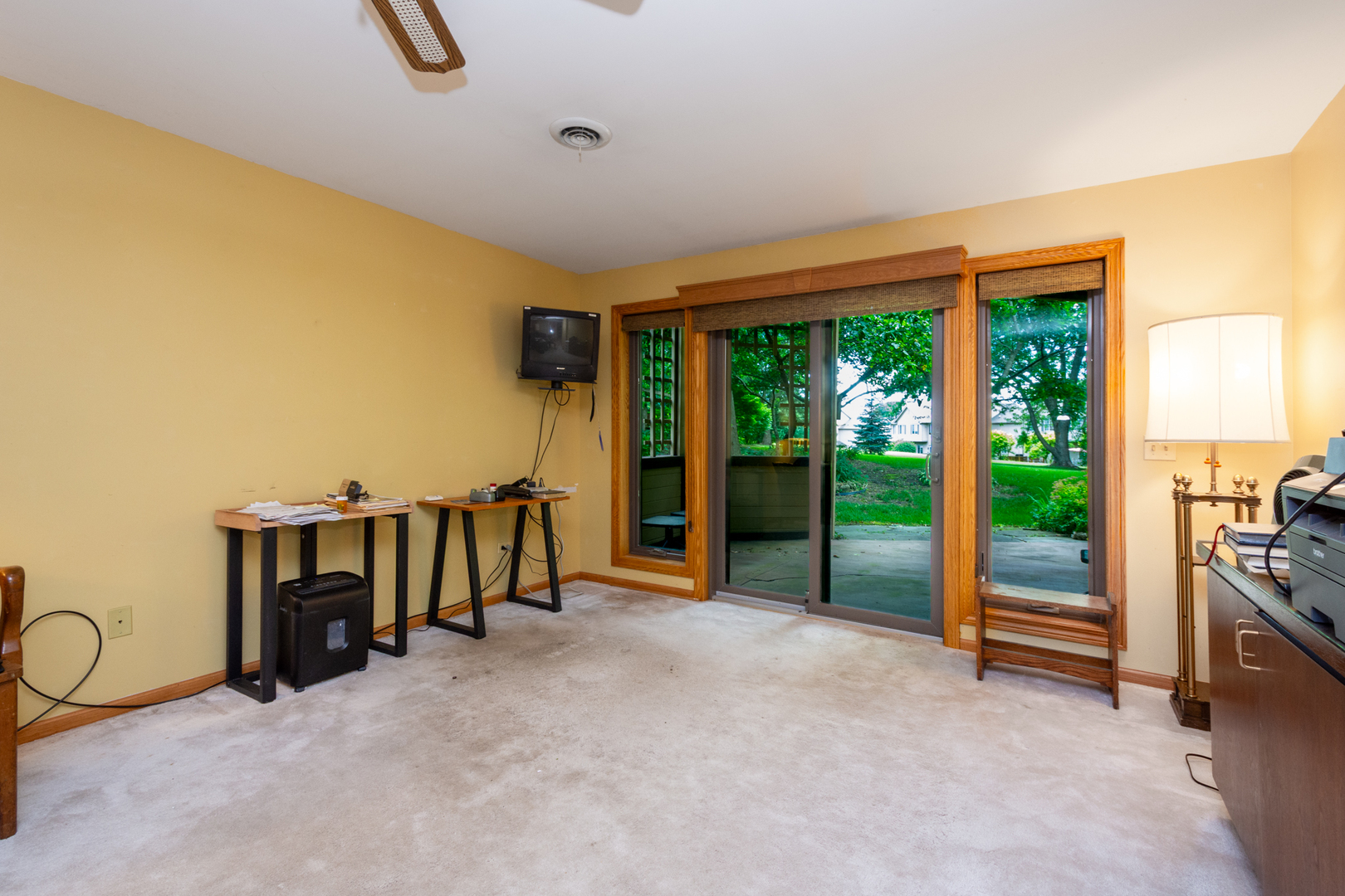 25047 W Palmer Court, Antioch, IL 60002