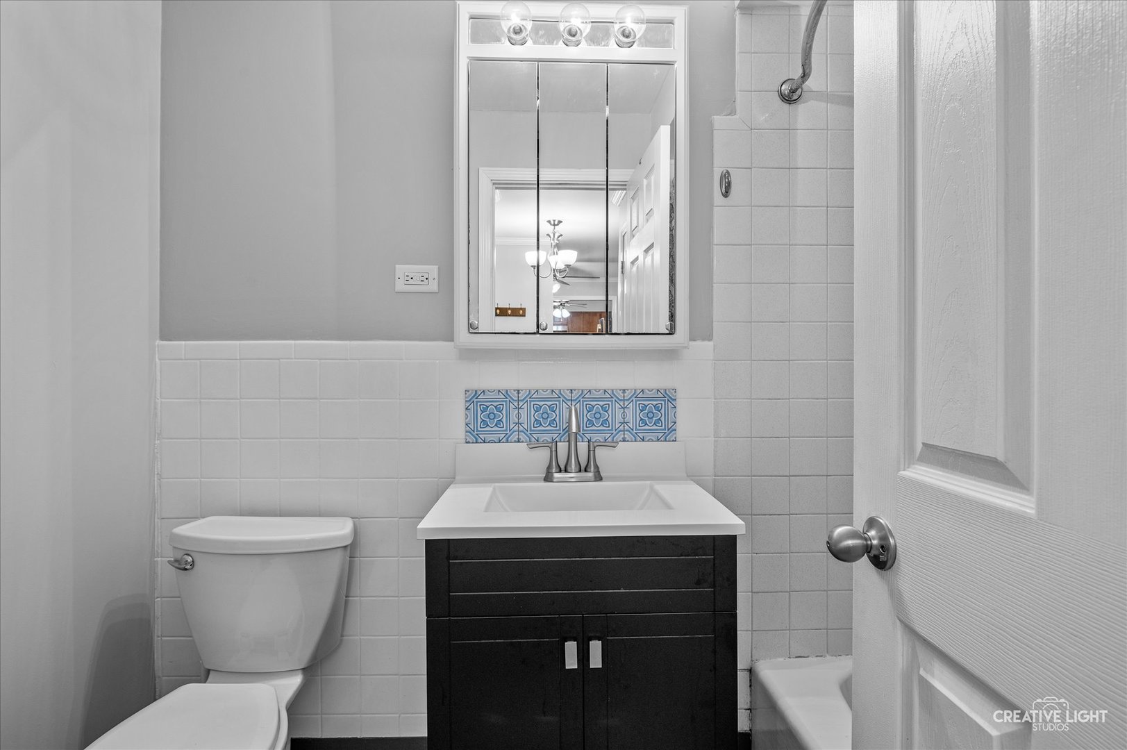 501 Carlysle Drive #9, Clarendon Hills, IL 60514