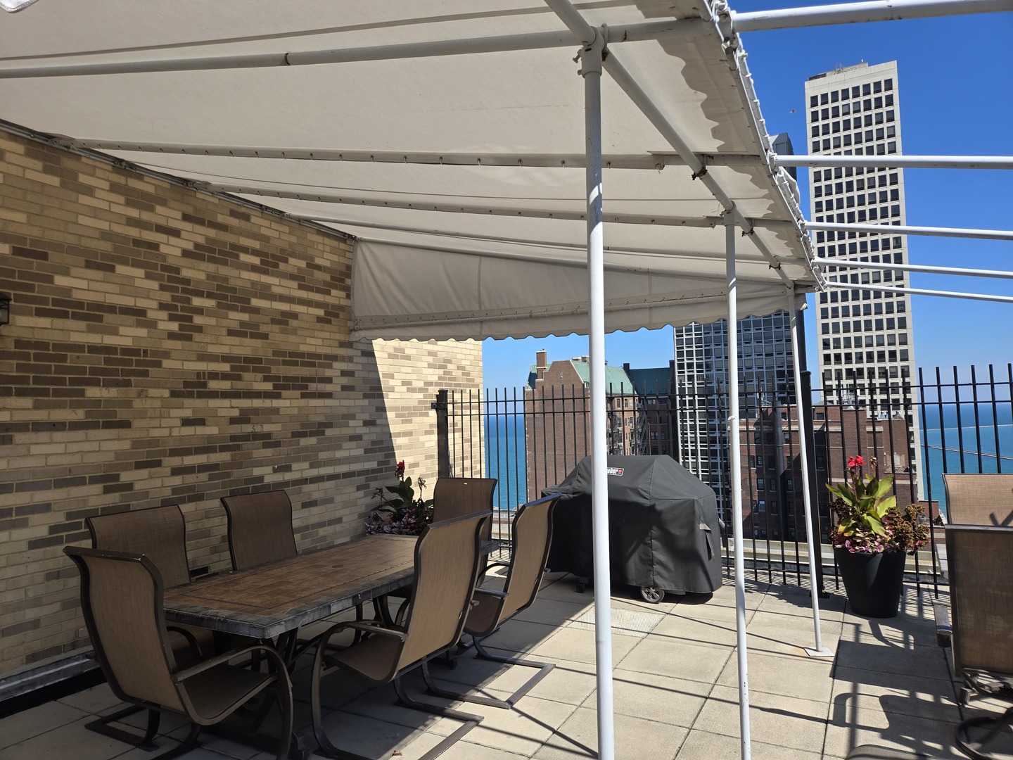40 E Cedar Street #21C, Chicago, IL 60611