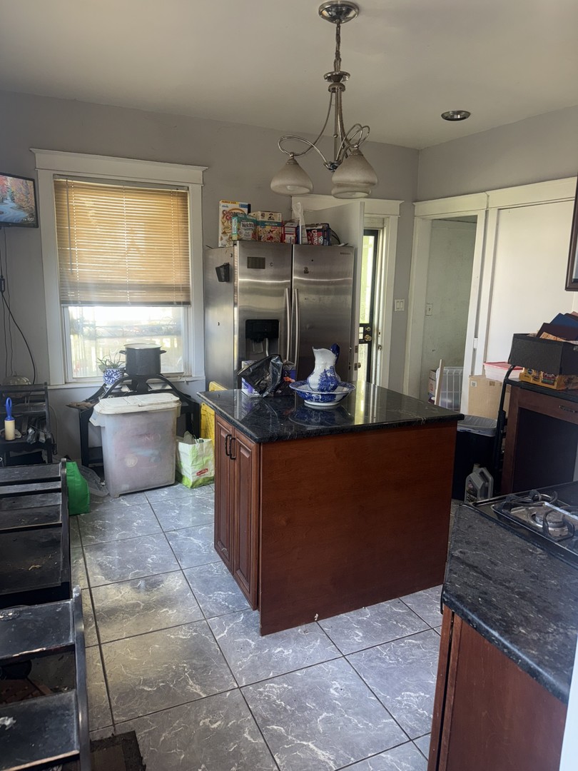 11218 S Hermosa Avenue, Chicago, IL 60643