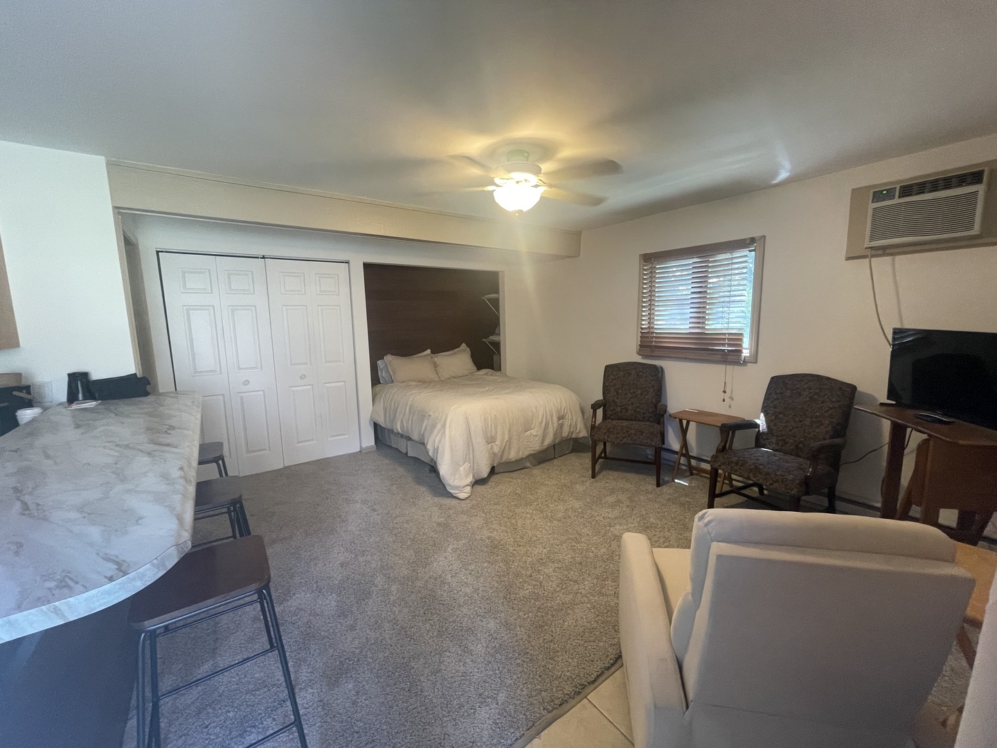 45 Nassau Colony #4, Fox Lake, IL 60020