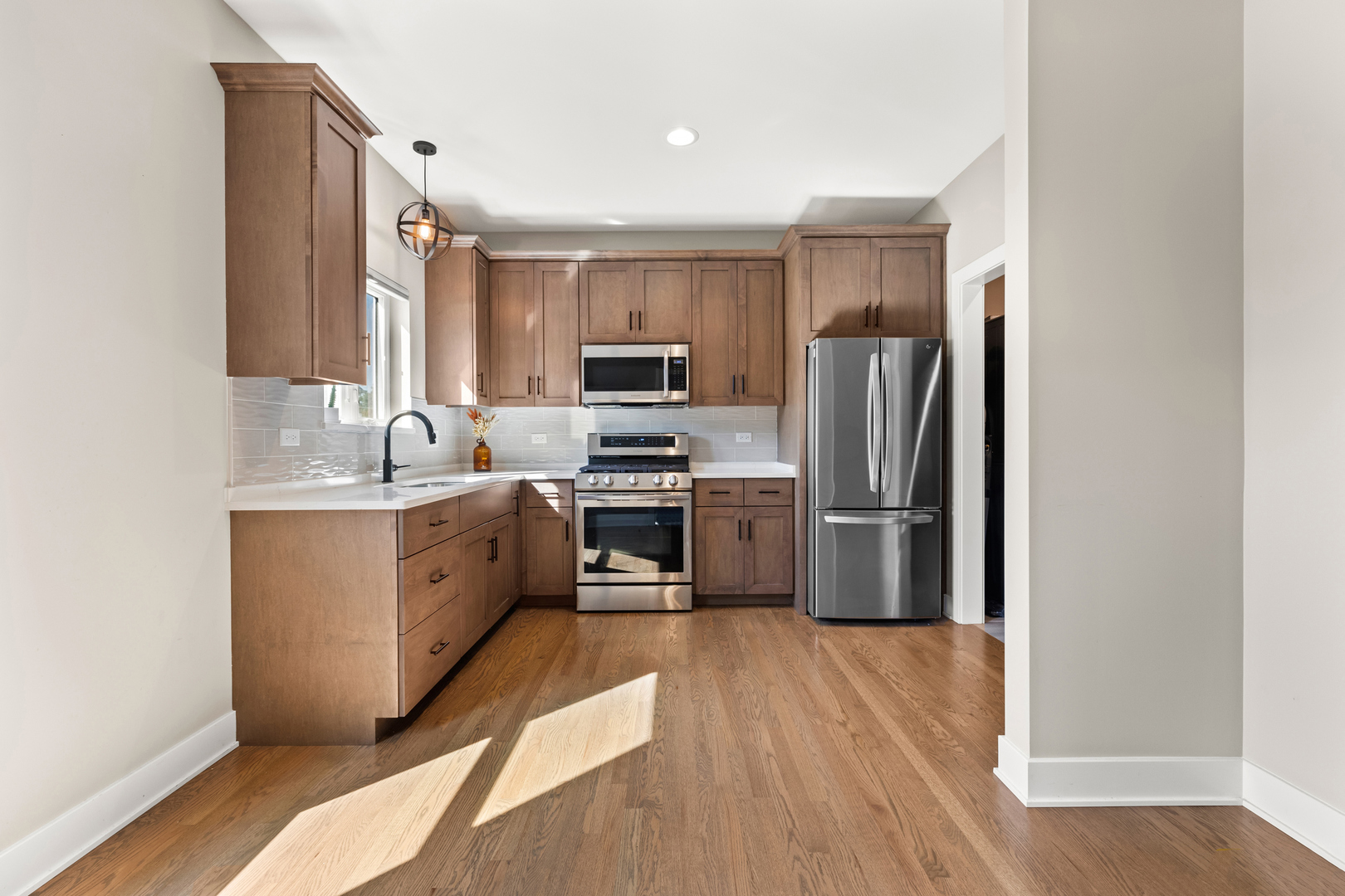 333 W Potomac Avenue, Lombard, IL 60148