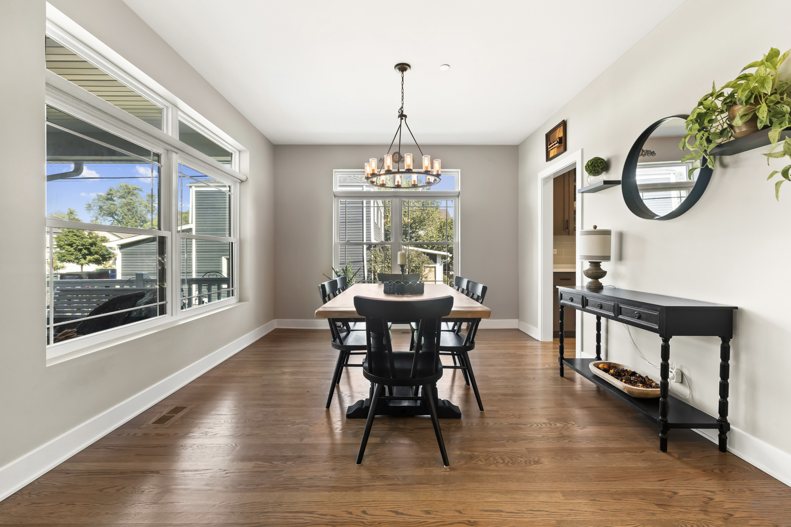 333 W Potomac Avenue, Lombard, IL 60148