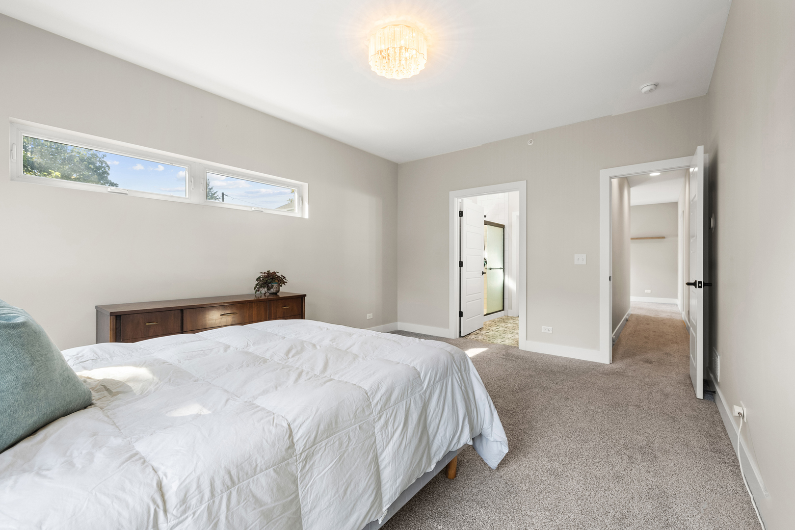 333 W Potomac Avenue, Lombard, IL 60148