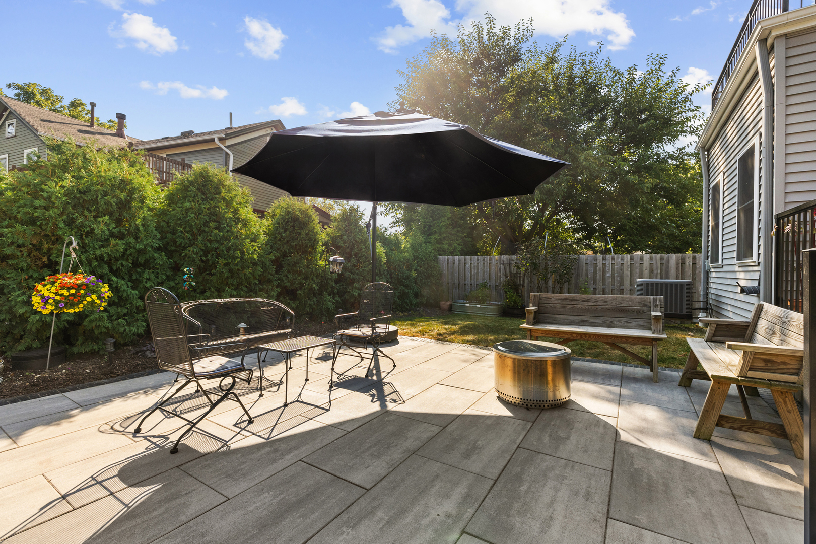 333 W Potomac Avenue, Lombard, IL 60148