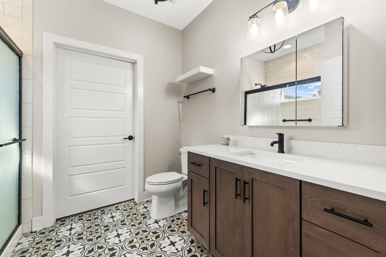 333 W Potomac Avenue, Lombard, IL 60148