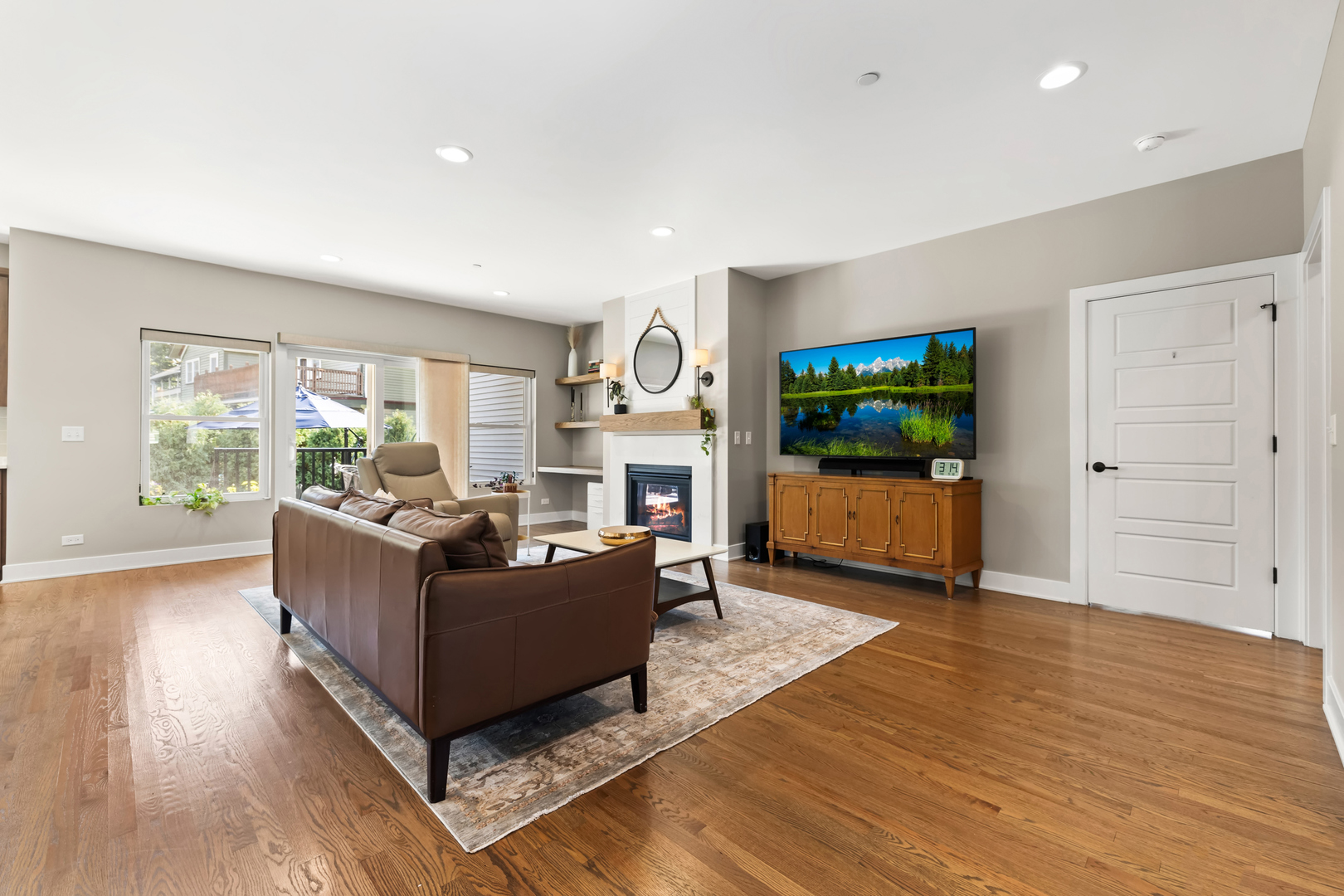 333 W Potomac Avenue, Lombard, IL 60148