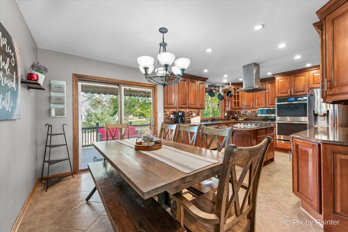 315 Bragg Court, Bartlett, IL 60103