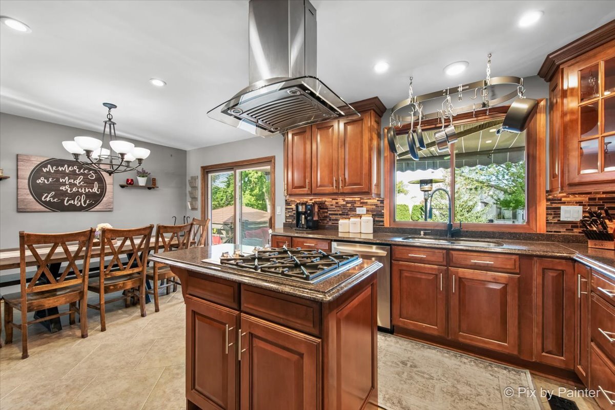 315 Bragg Court, Bartlett, IL 60103