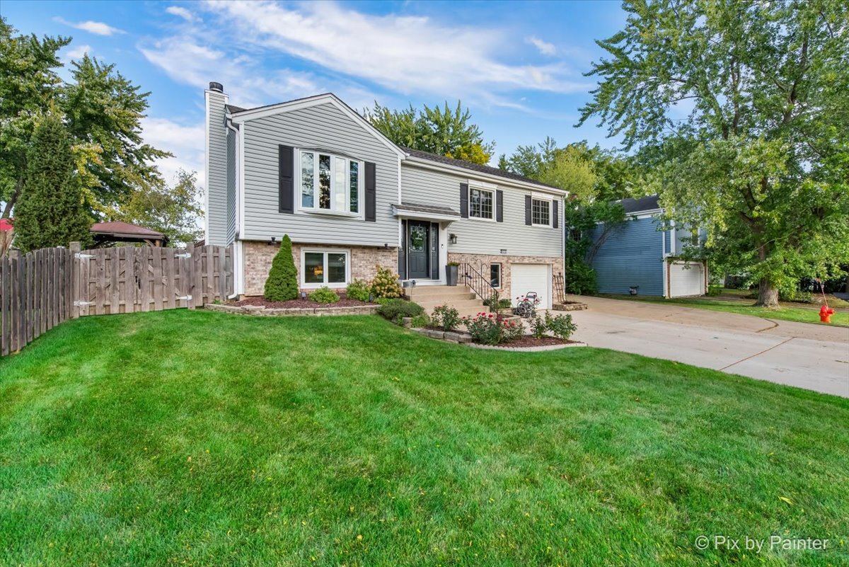315 Bragg Court, Bartlett, IL 60103