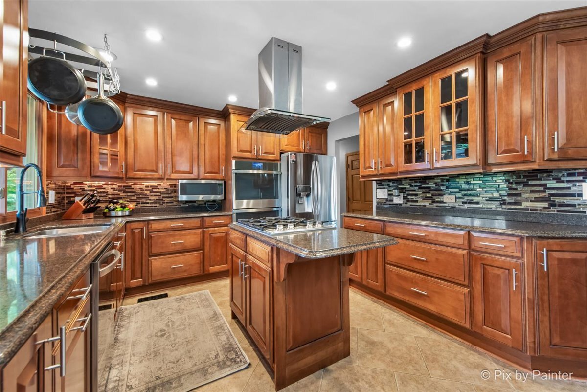 315 Bragg Court, Bartlett, IL 60103