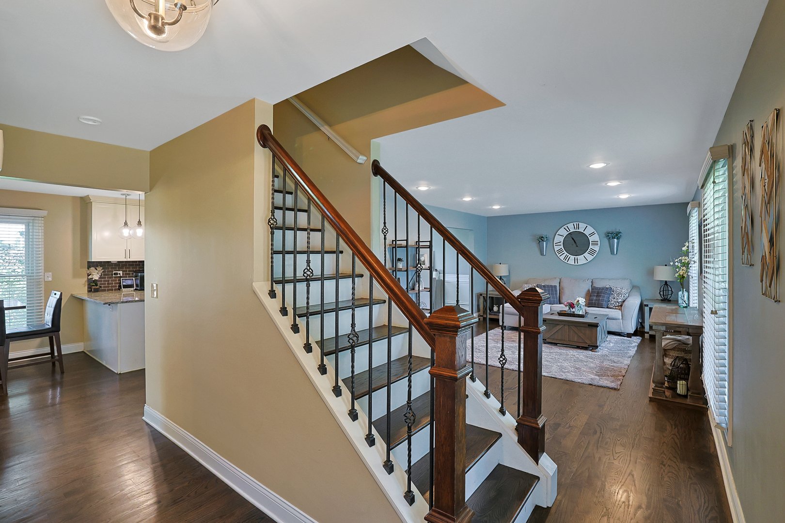 562 Revere Avenue, Westmont, IL 60559