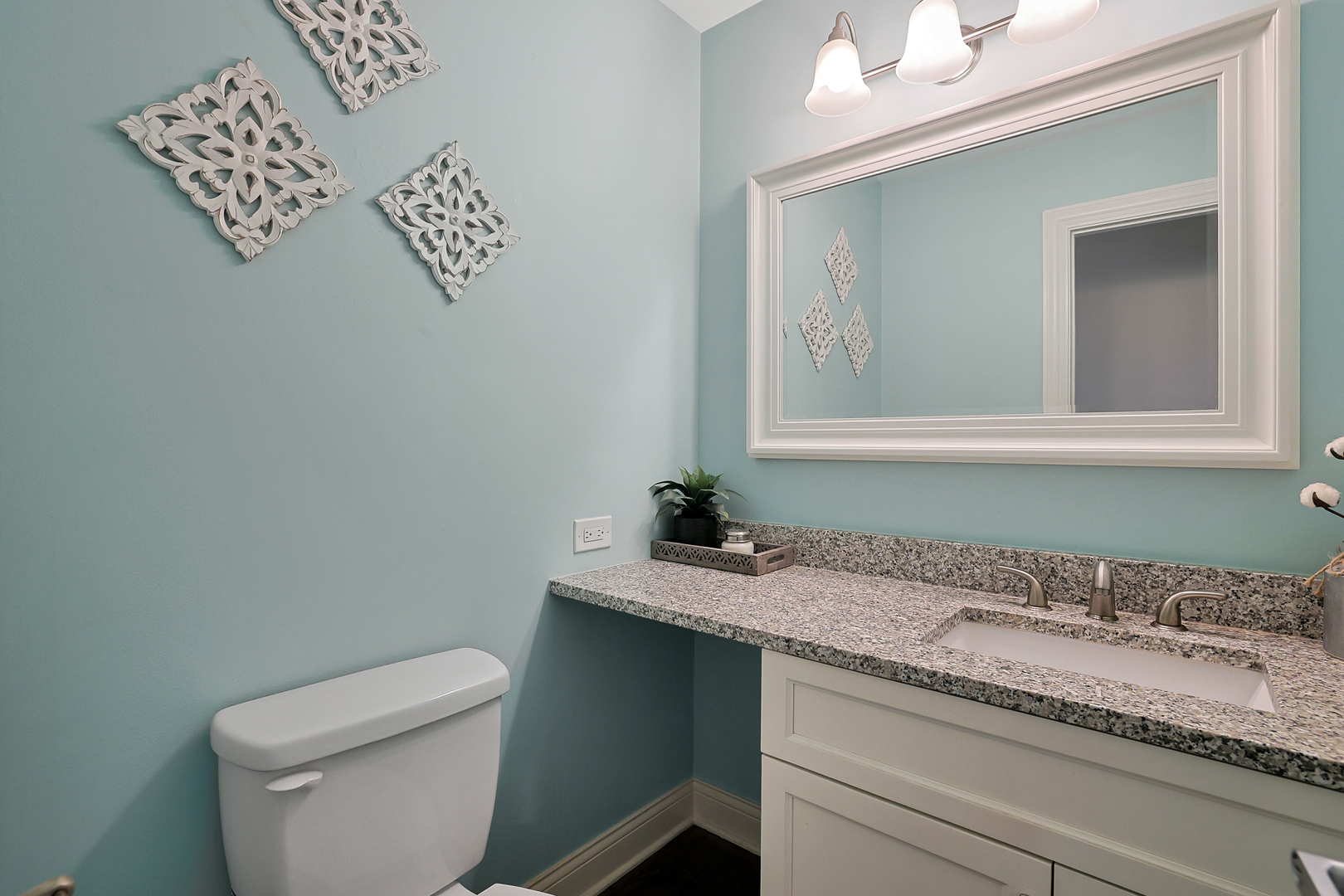 562 Revere Avenue, Westmont, IL 60559