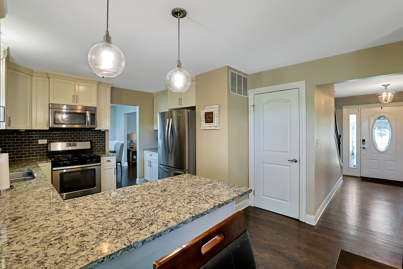 562 Revere Avenue, Westmont, IL 60559