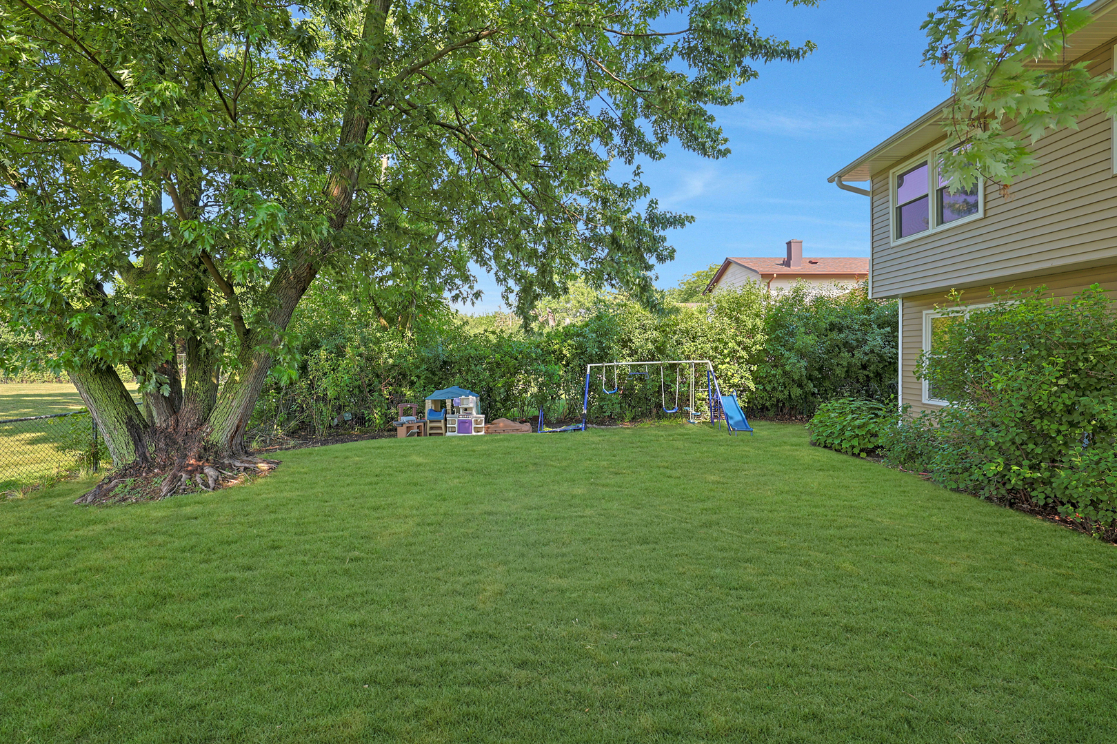 562 Revere Avenue, Westmont, IL 60559