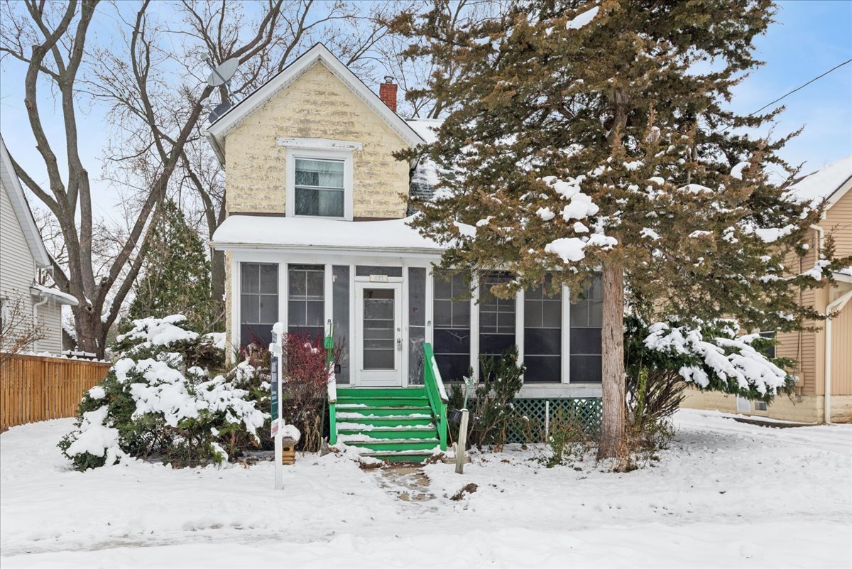 431 E Liberty Drive, Wheaton, IL 60187