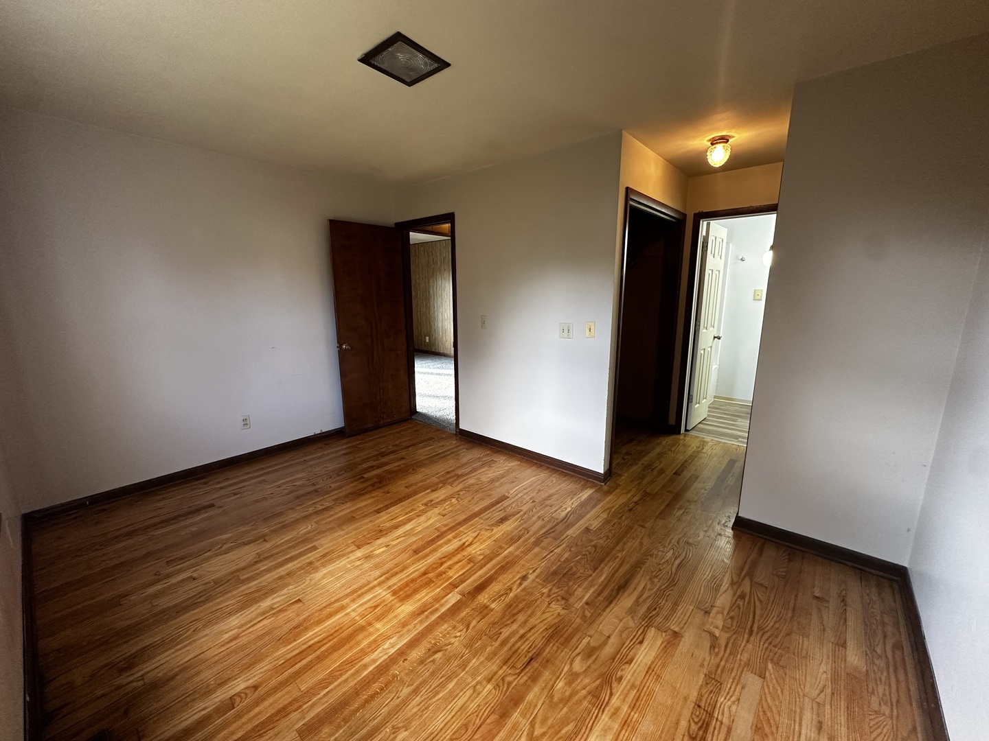 213 Peoria Street, Gilman, IL 60938